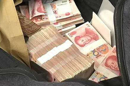 法院如何应对不履行还款义务的老赖行为？